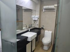 -宸玥酒店(成都西南财大地铁站店)