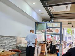 -黄阿姨锅贴大王(万航渡路店)