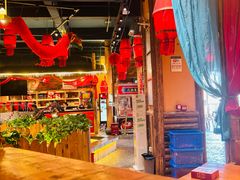 -老滇山寨•云南特色菜•地方菜•民族风情歌舞表演(金碧店)