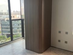 -红星美凯龙全球家居生活广场卡子门店-停车场