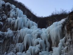 -大平台龙居瀑布旅游区
