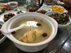 农家草鸡汤-七的湖·晚芳亭·阳澄湖农家菜·大闸蟹(莲花岛店)