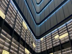 -上海虹桥中心爱琴海亚朵S酒店