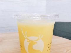 -瑞幸咖啡(万科红立方大厦店)