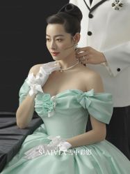 -雪中彩影婚纱摄影·微光艺术中心