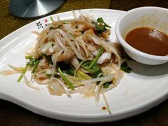 -方国老头包子·39年威海本地老字号•小船海鲜疙瘩汤