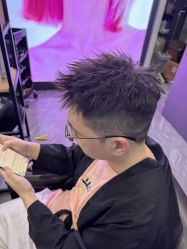 -藤野造型烫染·漂发