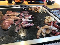 -小黑猪石板烤肉(皇冠花园店)