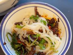 -云阿蛮云南生烫牛肉米线(奉贤路店)