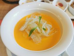 酸辣虾汤鱼翅-鲤院·新中式美学·庭院餐厅(夫子庙店)