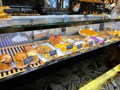面包甜点陈列柜-Let's Taipei 非常烘焙(太古里店)