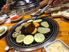 -唯成•韩国炭火烤肉 유성고기