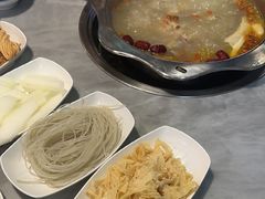 -光头药膳鸡(莱茵小镇店)