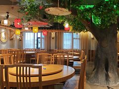 -头上红煨盐鸡乡村食府