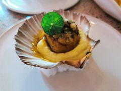 Scallop-Pinchy's Lobster & Champagne Bar