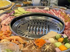 -哈哈碳都·牛肋条无限自助烤肉(台江万达店)