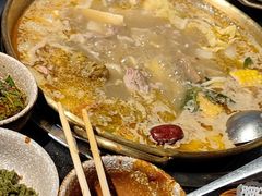 -顶顶汤火牛排火锅·经典铜锅涮肉