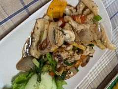 -Jungle Kitchen