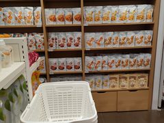 -名创优品(天河区正佳广场二店)