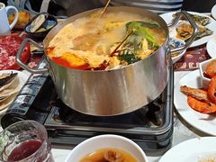 -金马门国际美食百汇(珞喻路店)