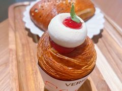 -VERIE BAKEHOUSE