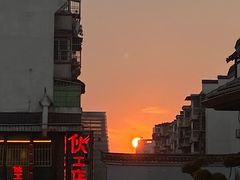 -绳金塔
