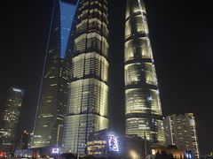 -陆家嘴空中步行连廊