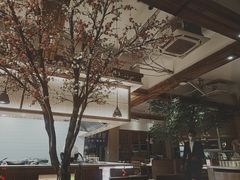 -蜜桃餐厅·伴山(湖滨商业街店)