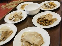 -天宜隆蘑菇宴火锅(石景山旗舰店)
