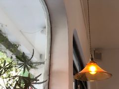 -彳亍咖啡·这里(水湾路店)