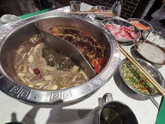 -憨铁匠老火锅(龙岗万科里店)