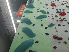 -蓝天攀岩-青少年训练(罗湖益田假日广场店)