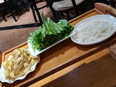 -鲜呦蒸汽石锅鱼(北辰路店)