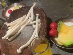-湊湊火锅·茶憩(杭州湖滨银泰in77店)