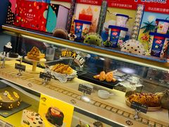 面包甜点陈列柜-DQ·蛋糕·冰淇淋(苏州中心店)