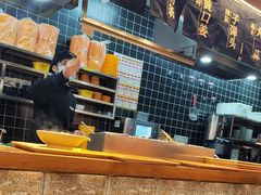 -呼啦面馆·头牌豌杂面(爱琴海店)