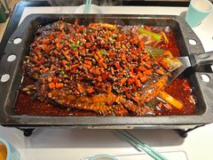 怪味烤鱼-江边城外烤全鱼(世茂广场店)