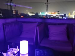 -悦吧·360°全景天台酒吧(象山店)