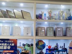 -斯坦星球AI编程·机器人科创·科学实验·信奥·思维·STEM·乐高·竞赛考级(长宁虹桥大融城荟聚中心)