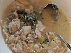 -严记小天府酸菜鱼(西四路店)