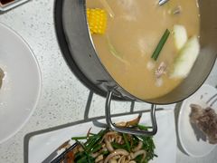 -肥仔文澳门猪骨煲(南京西路店)