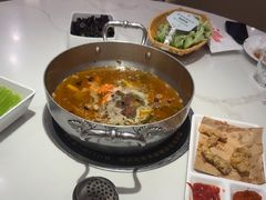 -七欣天香辣蟹火锅(闵行浦江欢乐颂店)