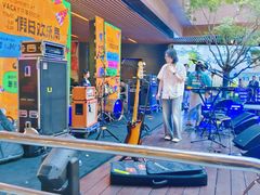 -瑞虹新天地月亮湾
