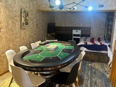 -玩坞轰趴馆·户外团建聚会主题生日派对馆(世豪广场店)