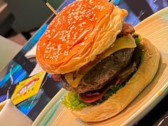 -DEEP·美式餐吧(五棵松华熙LIVE店)