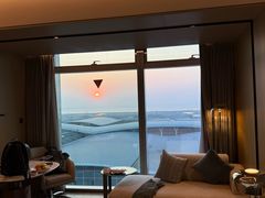 -深圳国际会展中心希尔顿酒店(前海华发冰雪世界店)
