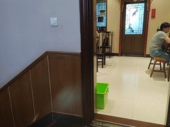 -蓝田九大碗民俗食府(蓝田店)