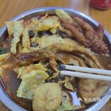 就在江汉路的螺蛳粉，太好吃了，我还要再来一碗！