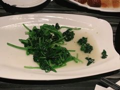 -上海滴水湖皇冠假日酒店