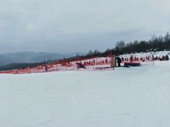 -鳌山滑雪度假区